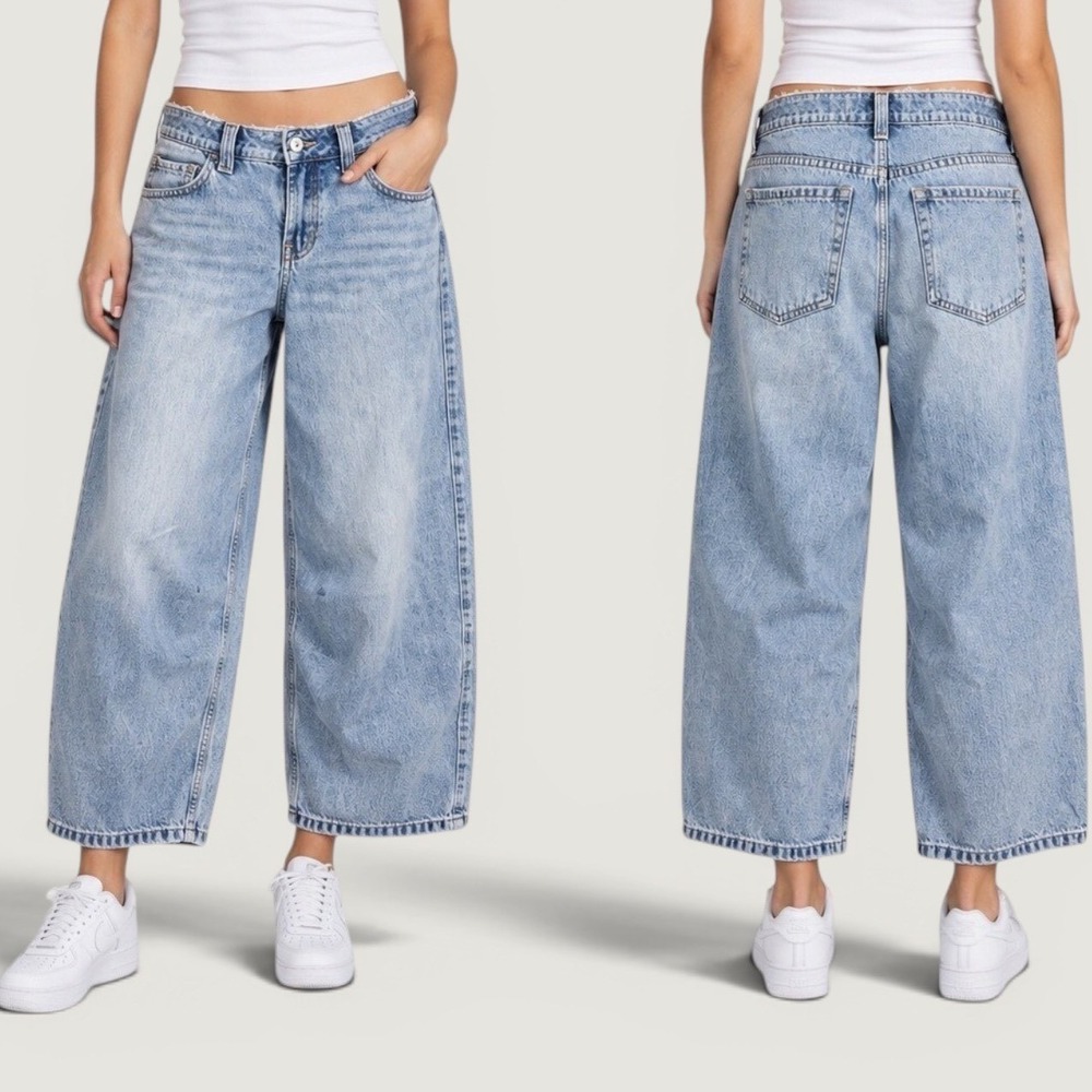 Hollister Low-Rise Super Baggy Jeans Light Wash Wide Leg Denim Womens 4R W27